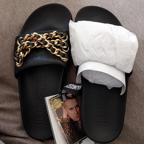H&M x MOSCHINO SLIDES - Picture 3 of 5